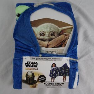 Star Wars The Mandalorian Kids Hooded Throw 30inX50in